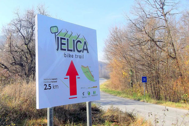 Бициклом до Црне стене